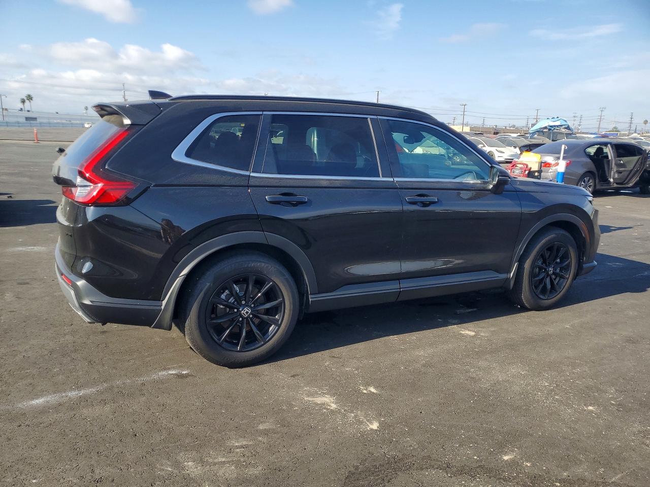 2025 HONDA CR-V SPORT photo 9