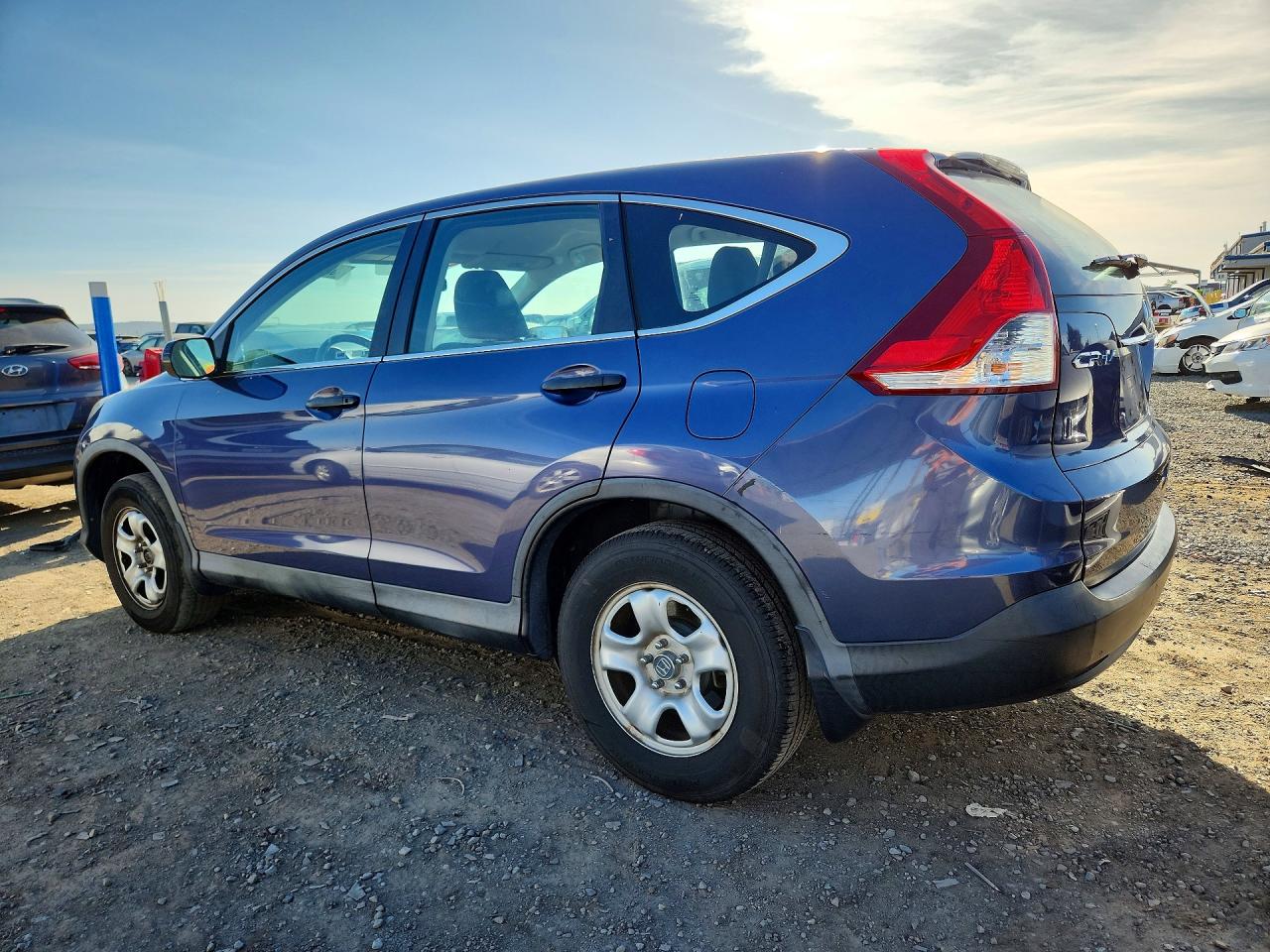 2014 HONDA CR-V LX photo 2