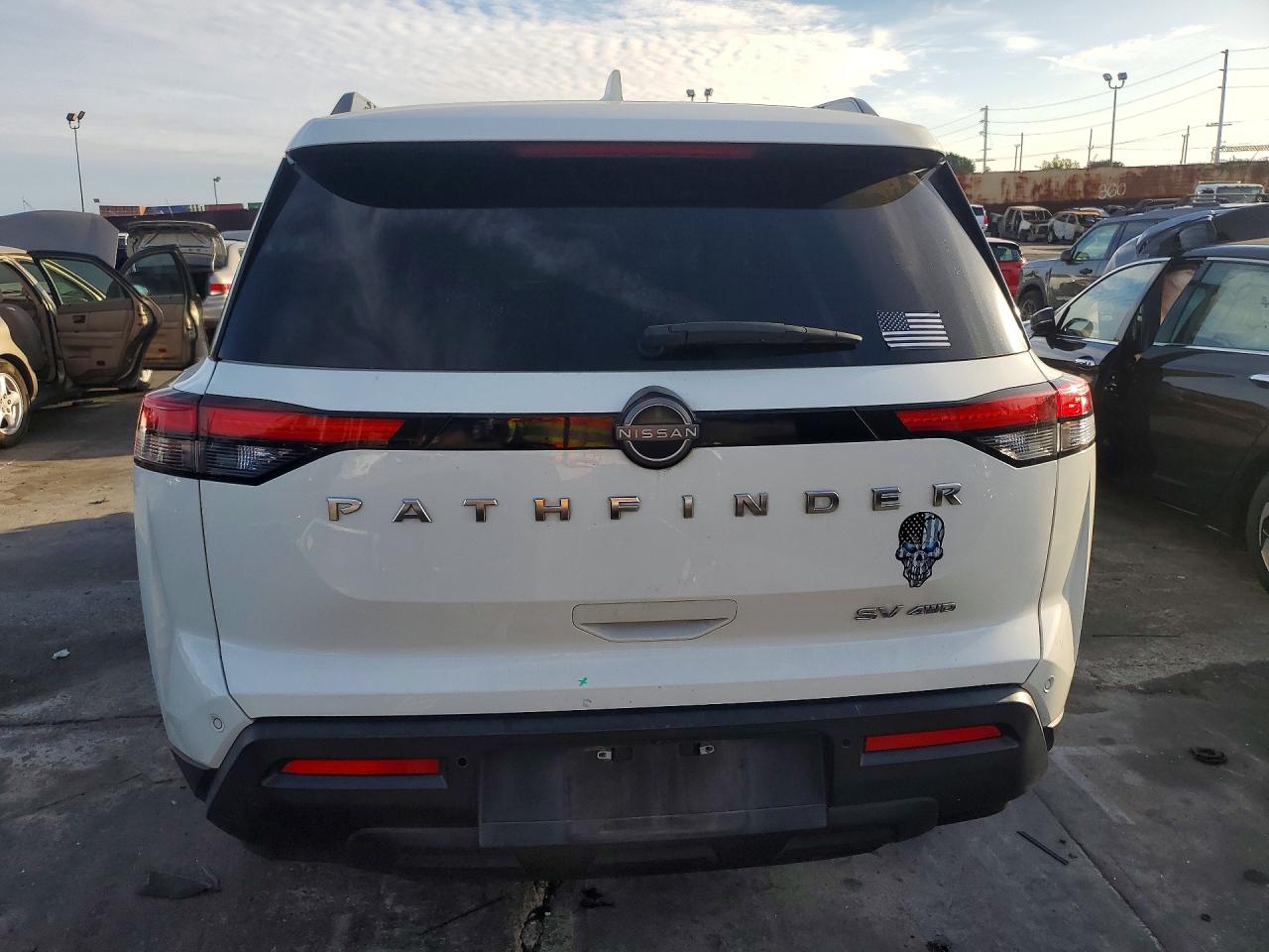 2023 NISSAN PATHFINDER SV photo 16