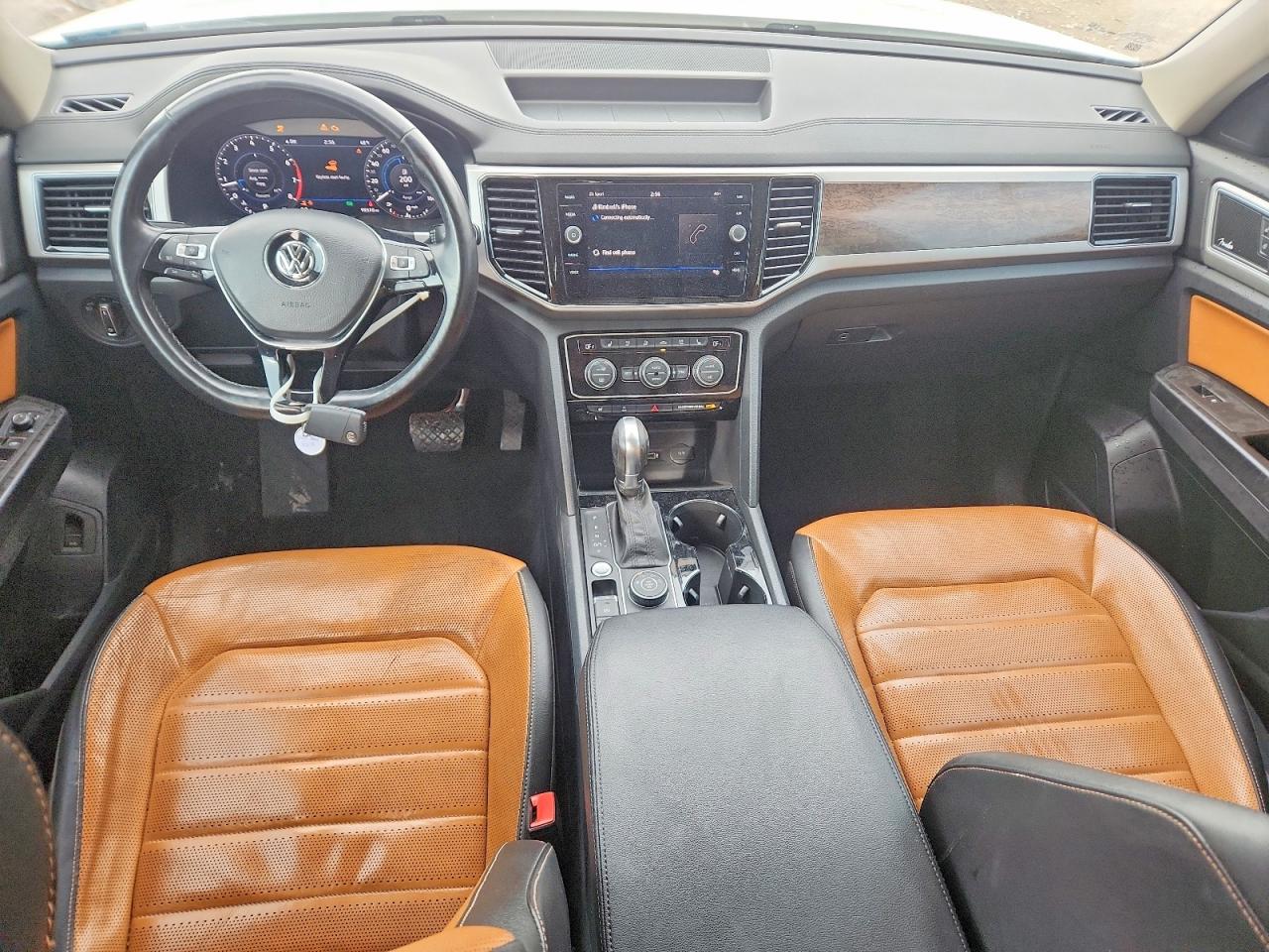 2018 VOLKSWAGEN ATLAS SEL PREMIUM photo 22