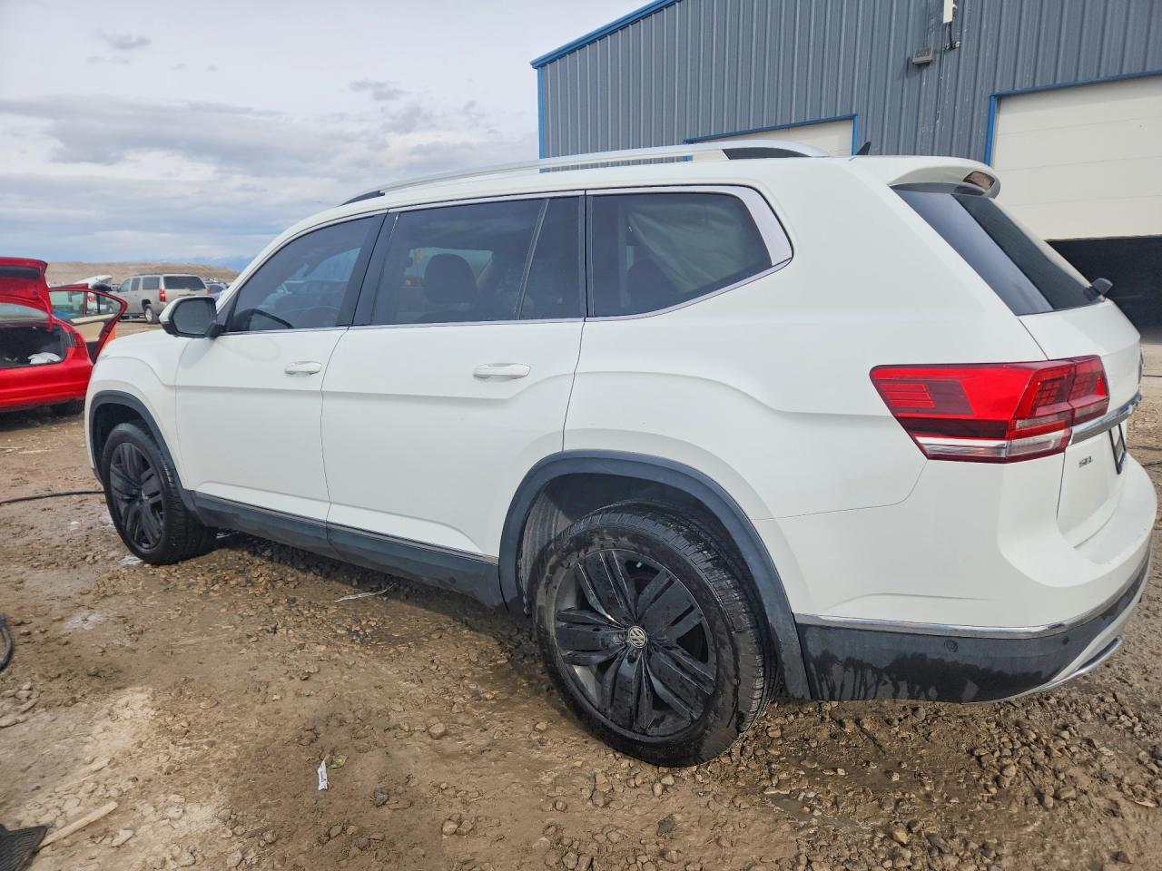 2018 VOLKSWAGEN ATLAS SEL PREMIUM photo 4