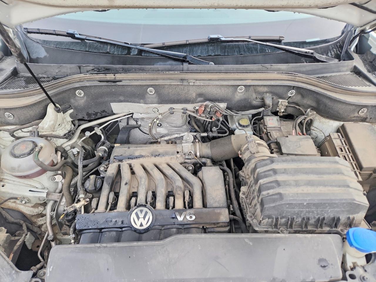 2018 VOLKSWAGEN ATLAS SEL PREMIUM photo 34