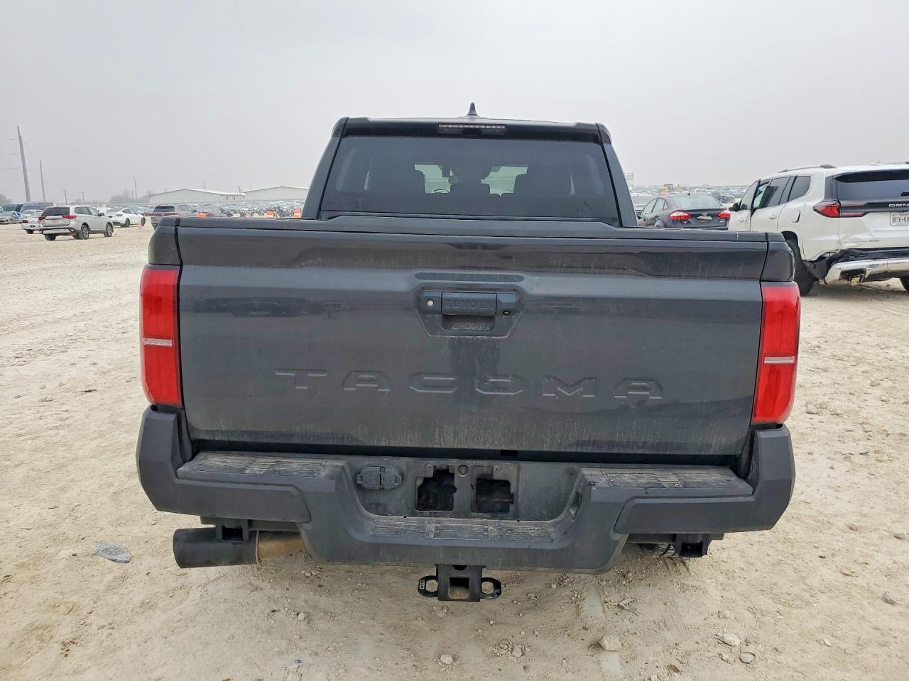 2024 TOYOTA TACOMA DOUBLE CAB photo 6