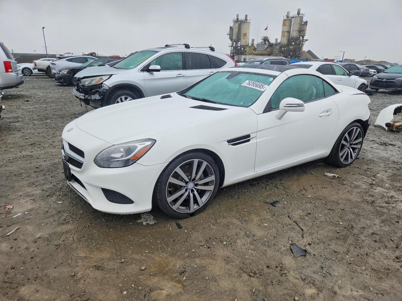 2017 MERCEDES-BENZ SLC