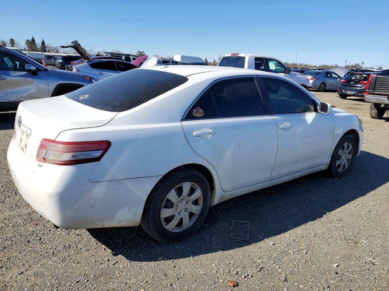 2010 TOYOTA CAMRY BASE photo 3