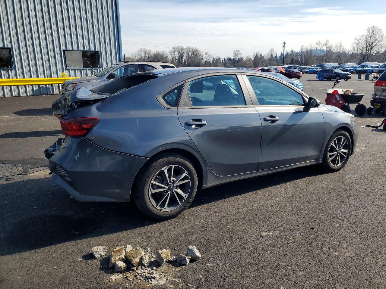 2024 KIA FORTE LX photo 5