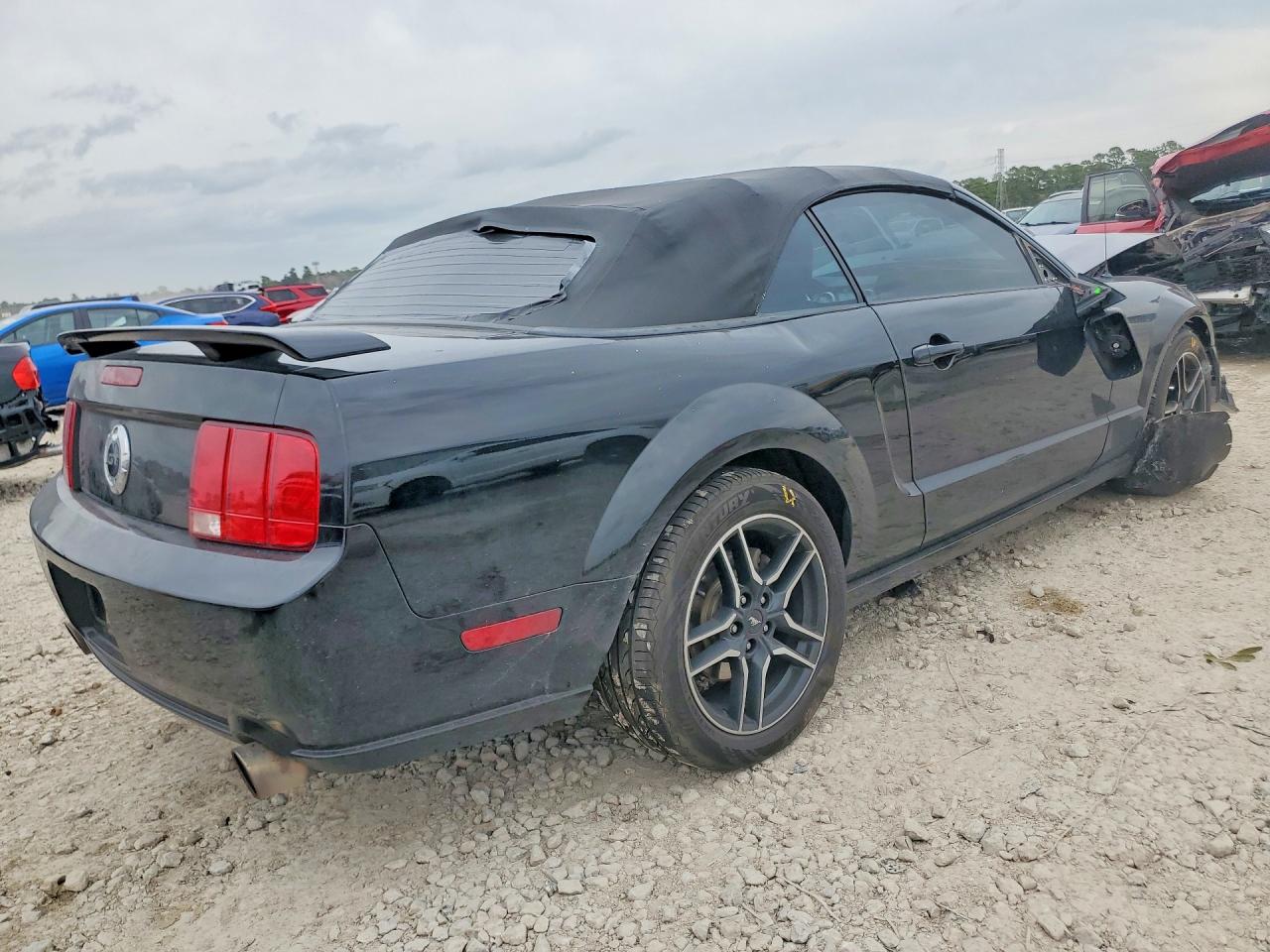 2006 FORD MUSTANG GT photo 3