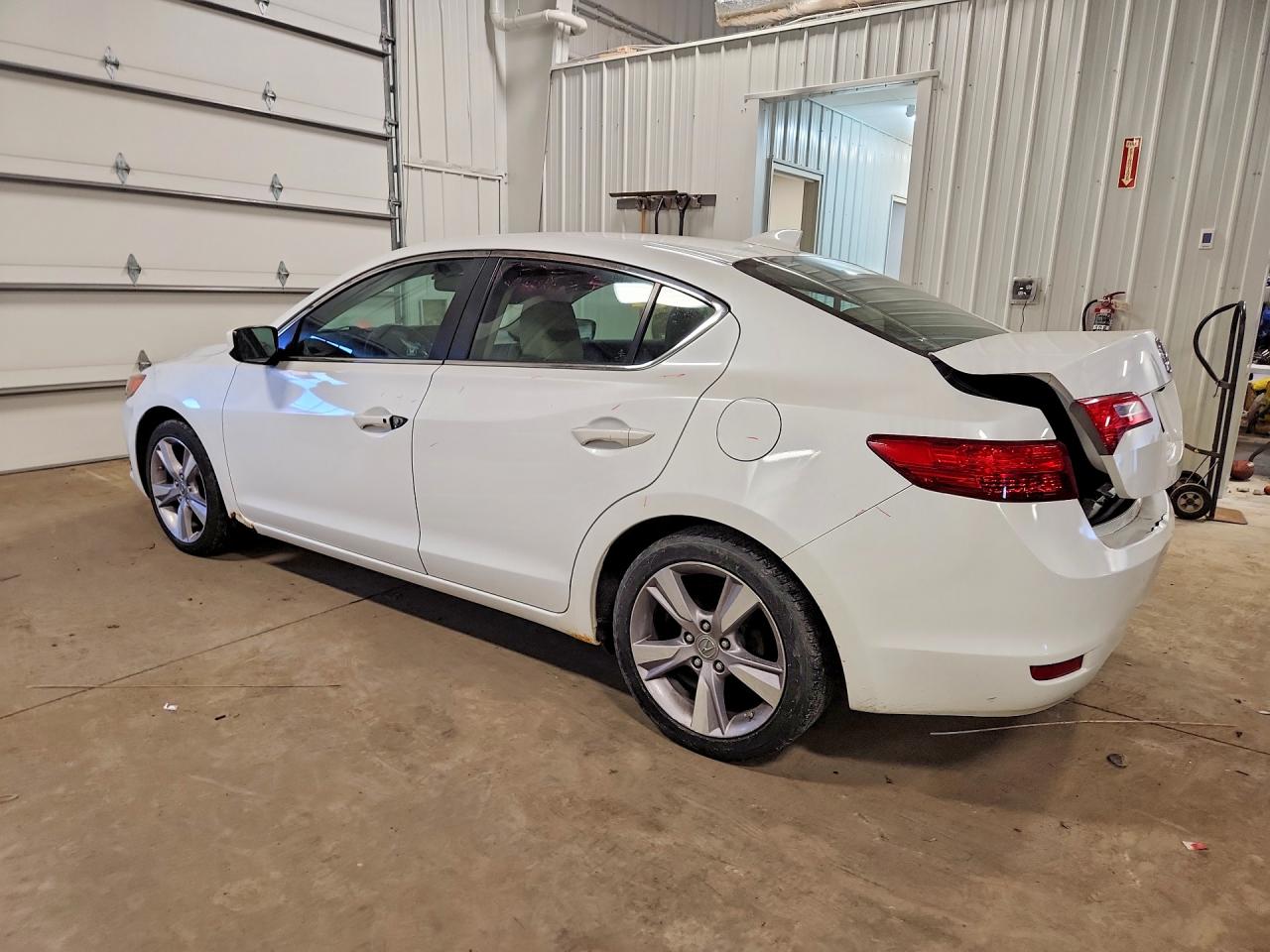 2013 ACURA ILX photo 2