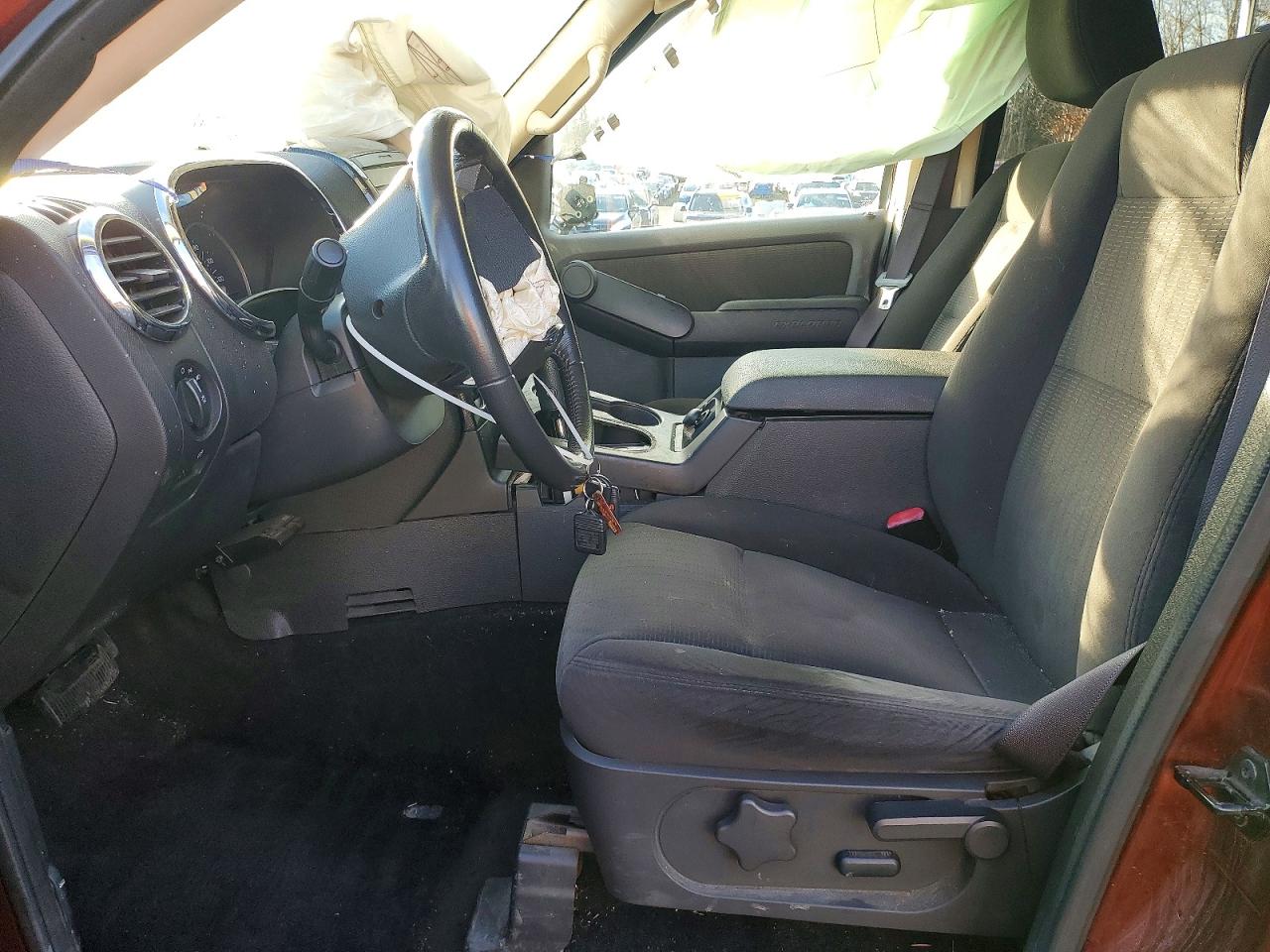 2010 FORD EXPLORER XLT photo 13