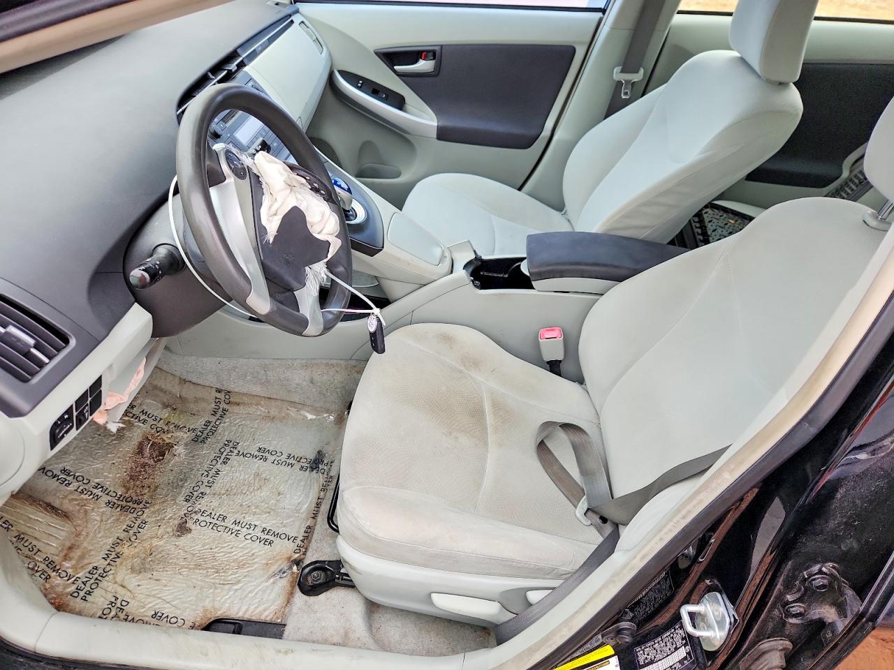 2011 TOYOTA PRIUS photo 19