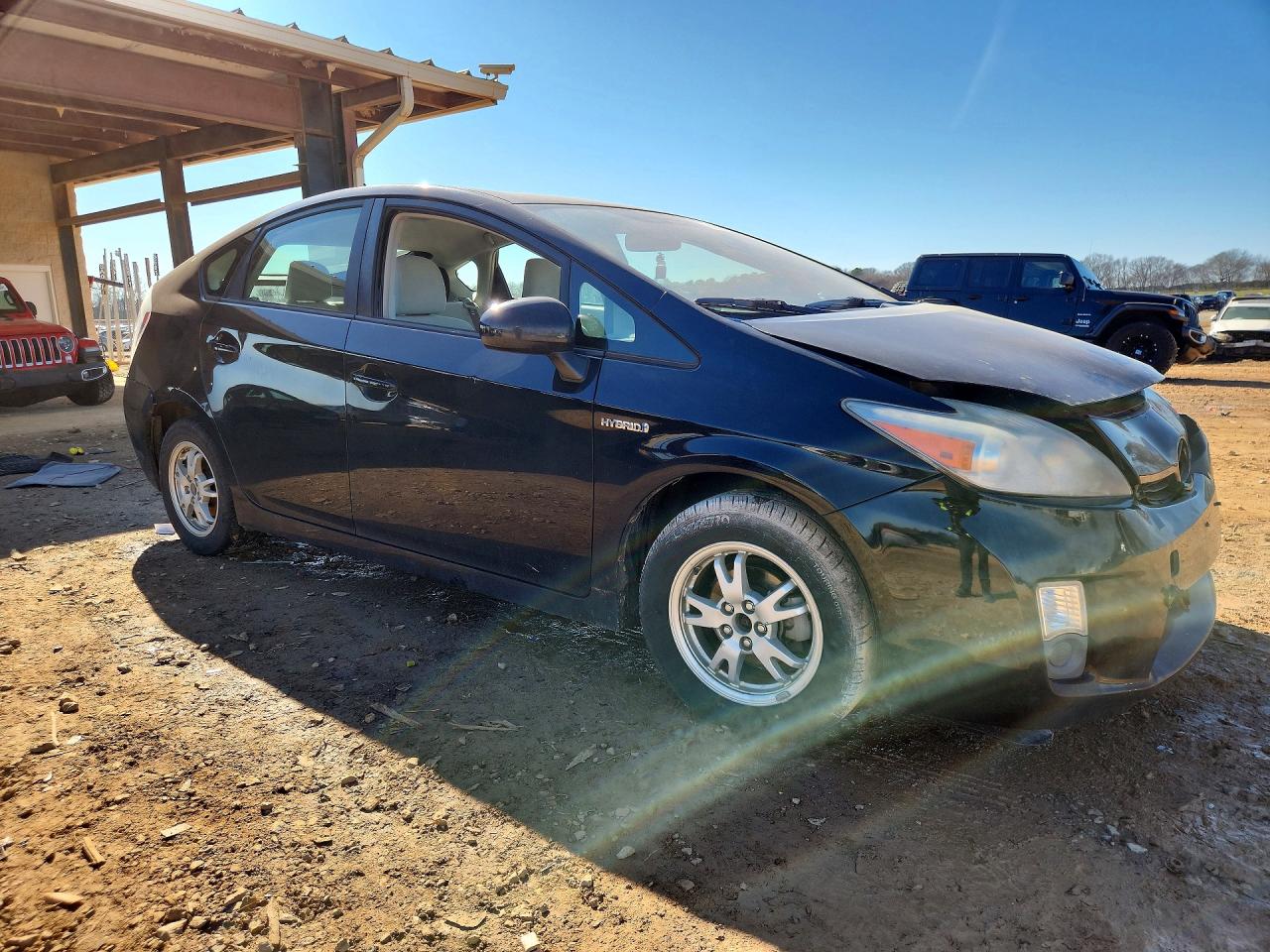 2011 TOYOTA PRIUS photo 10