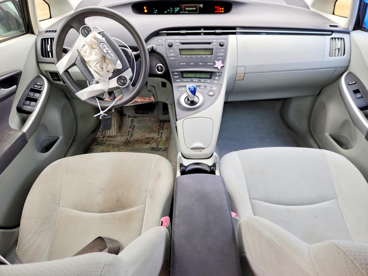 2011 TOYOTA PRIUS photo 22