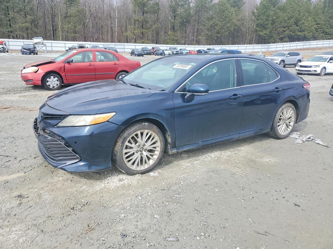 2018 TOYOTA CAMRY
