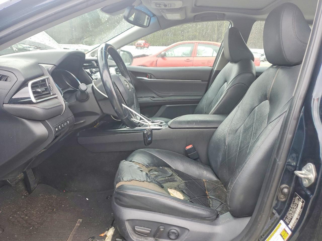 2018 TOYOTA CAMRY HYBRID photo 19
