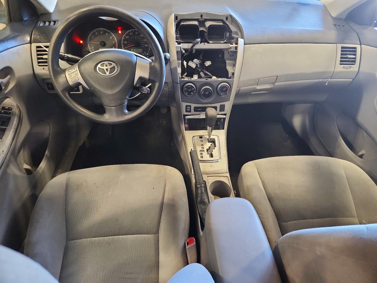 2013 TOYOTA COROLLA BASE photo 15
