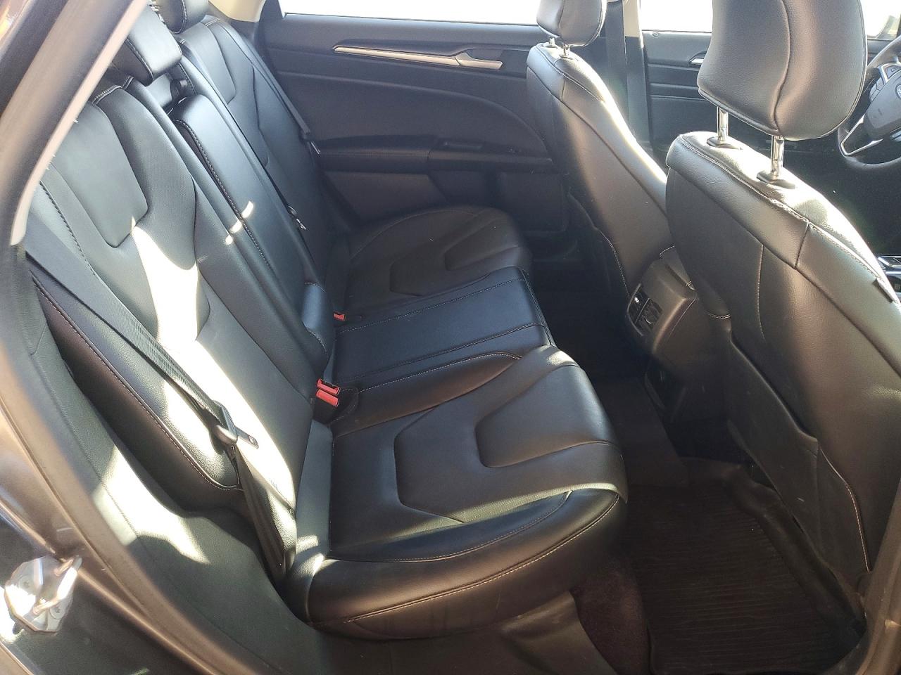 2017 FORD FUSION TITANIUM photo 28