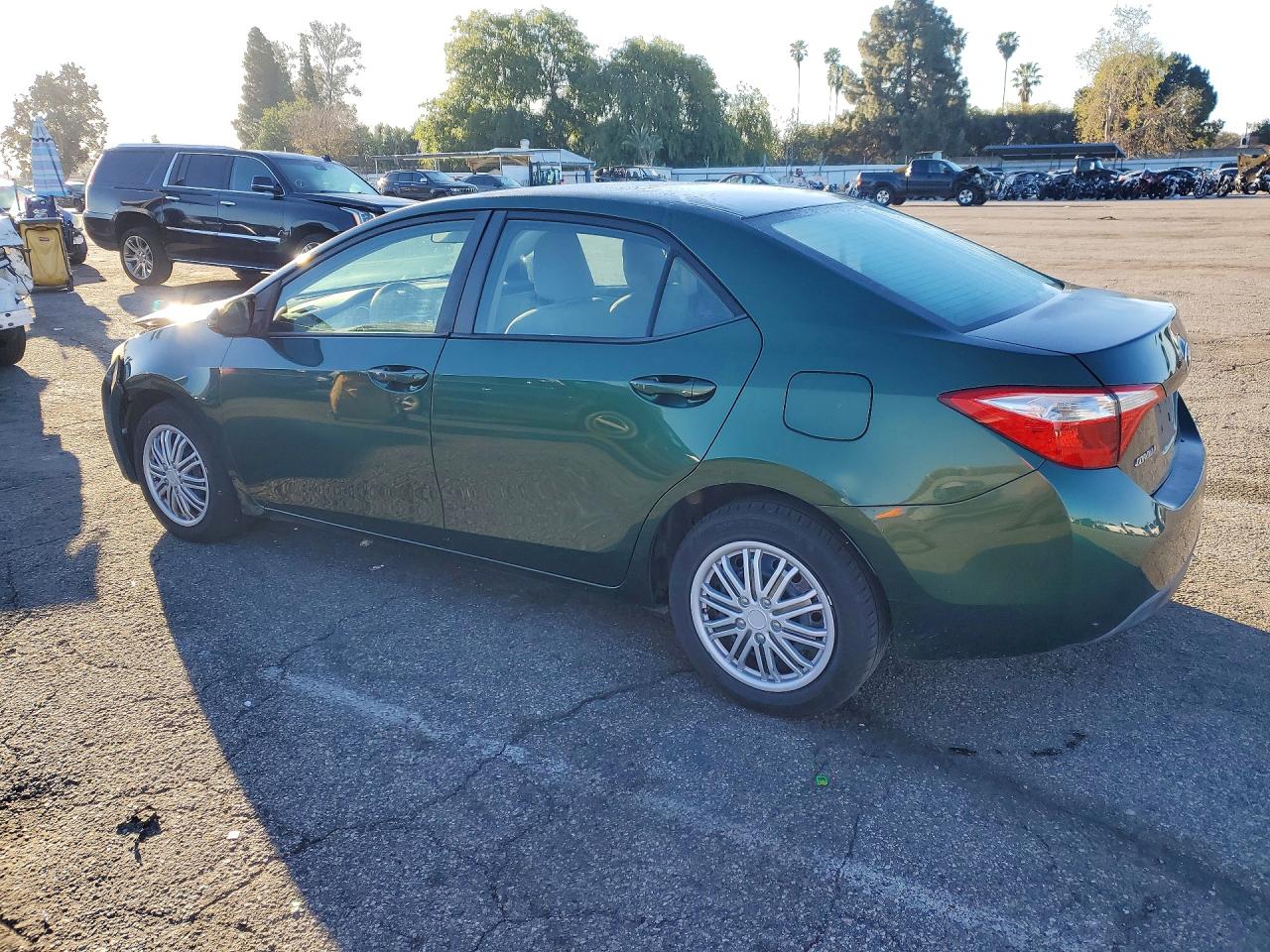 2014 TOYOTA COROLLA L photo 2