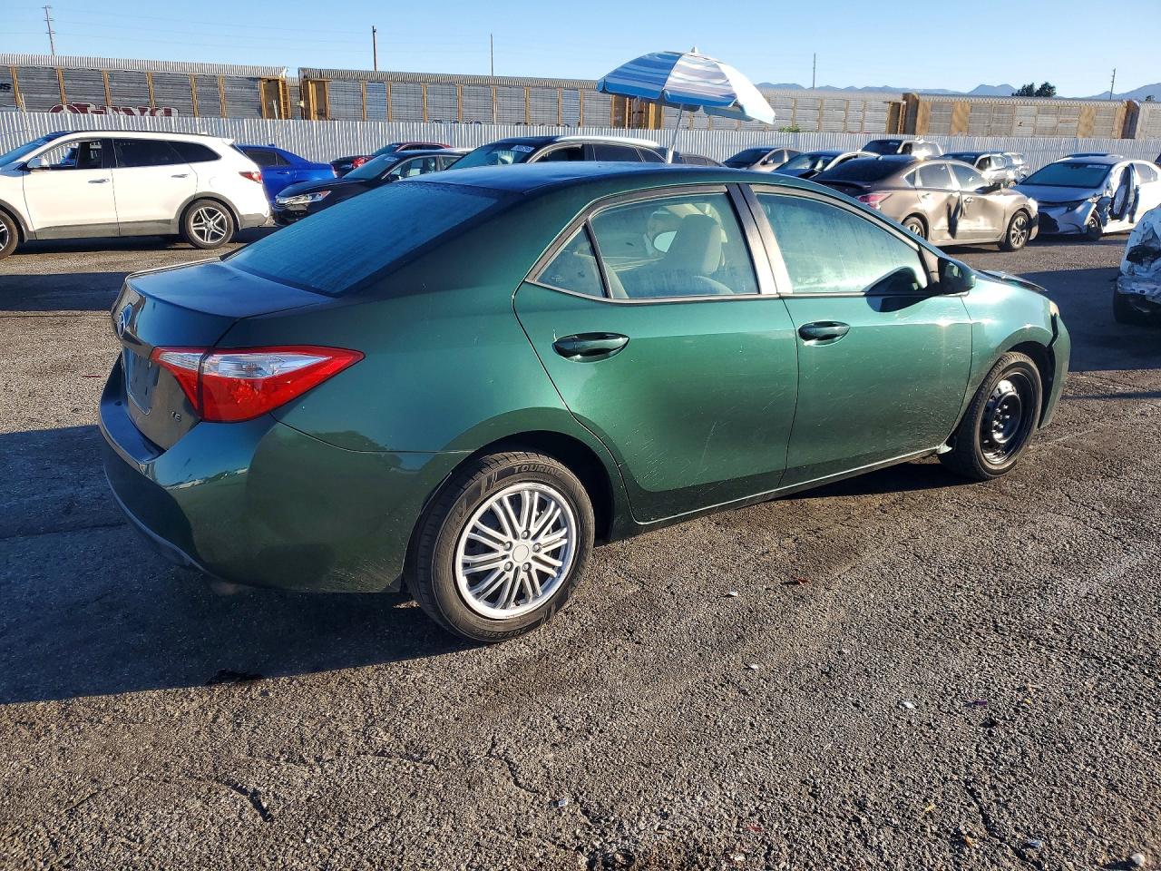 2014 TOYOTA COROLLA L photo 3