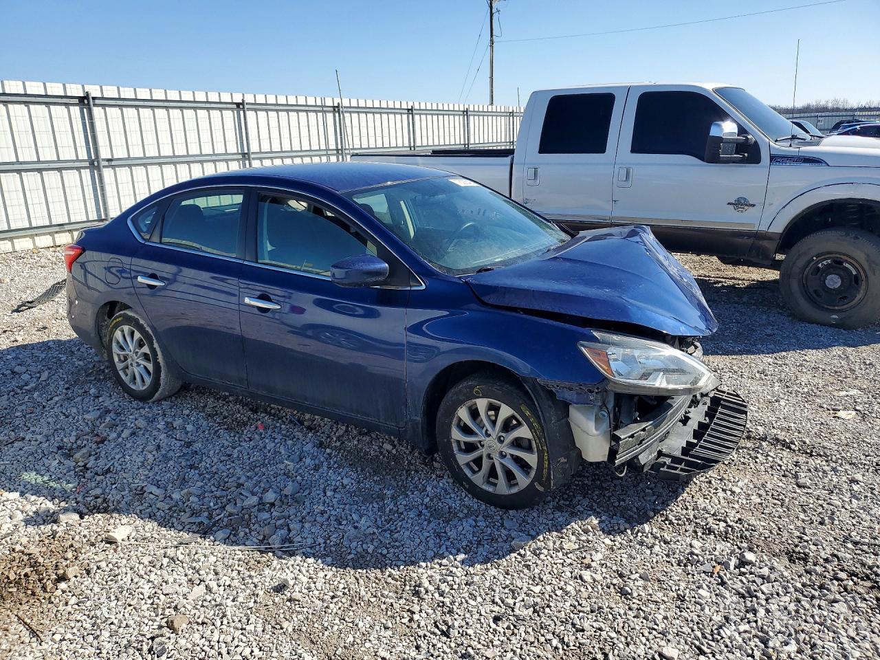 2019 NISSAN SENTRA S photo 4