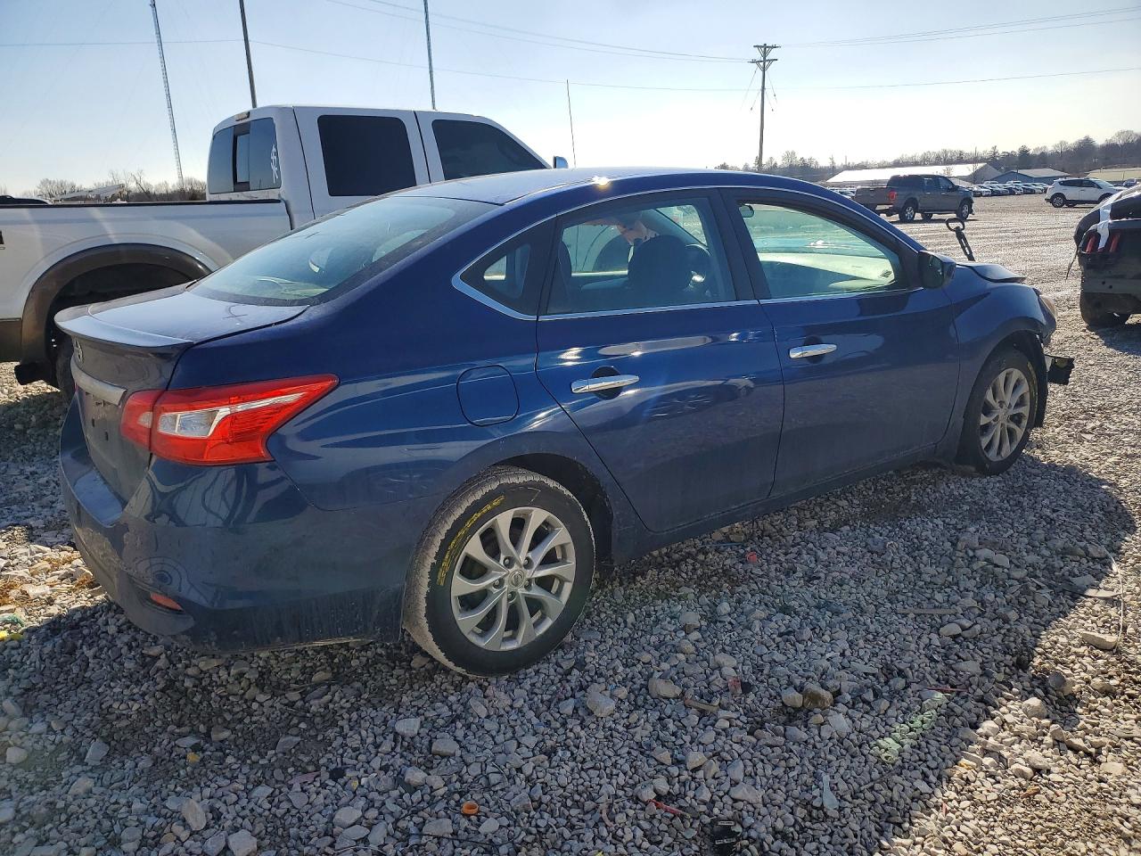 2019 NISSAN SENTRA S photo 3