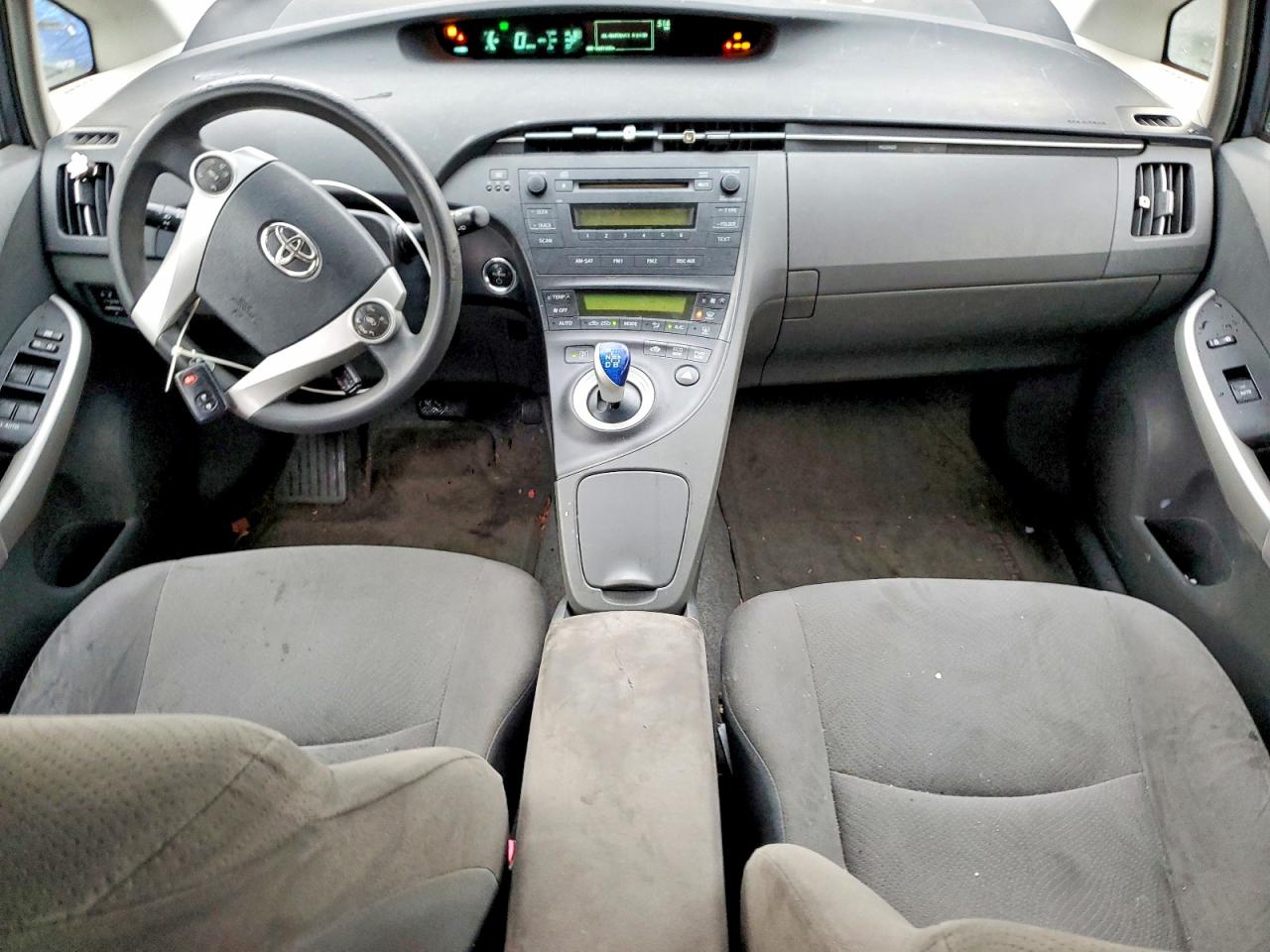 2010 TOYOTA PRIUS photo 15