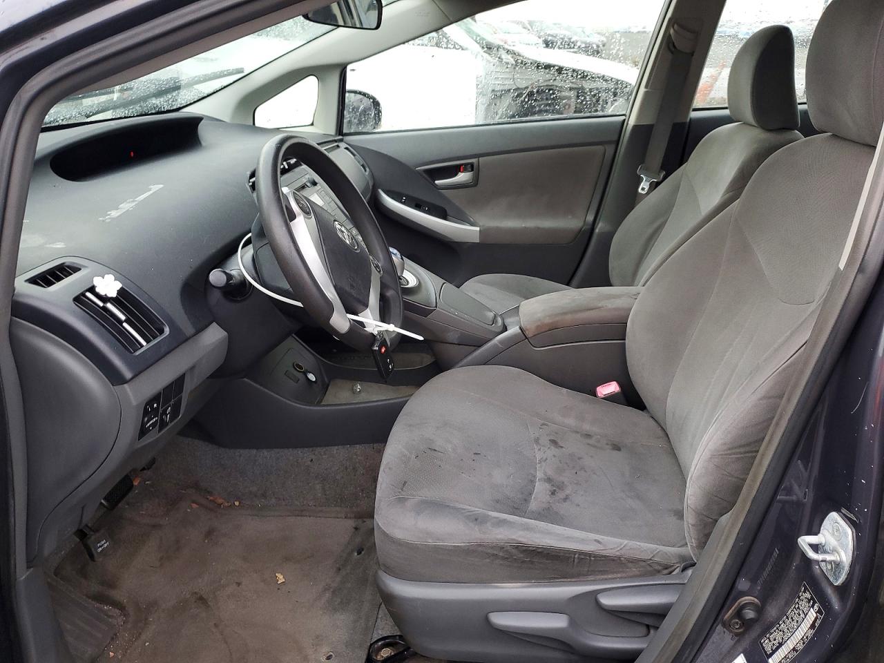 2010 TOYOTA PRIUS photo 13