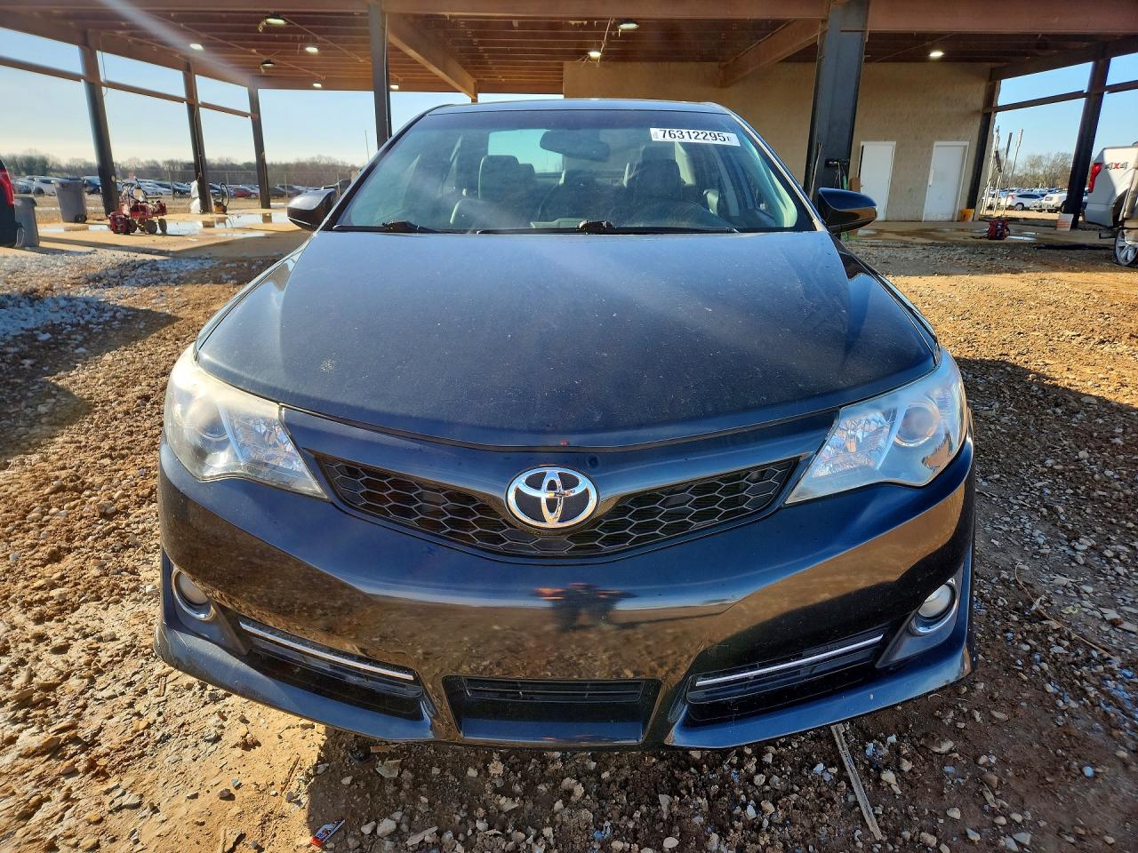 2012 TOYOTA CAMRY SE photo 9