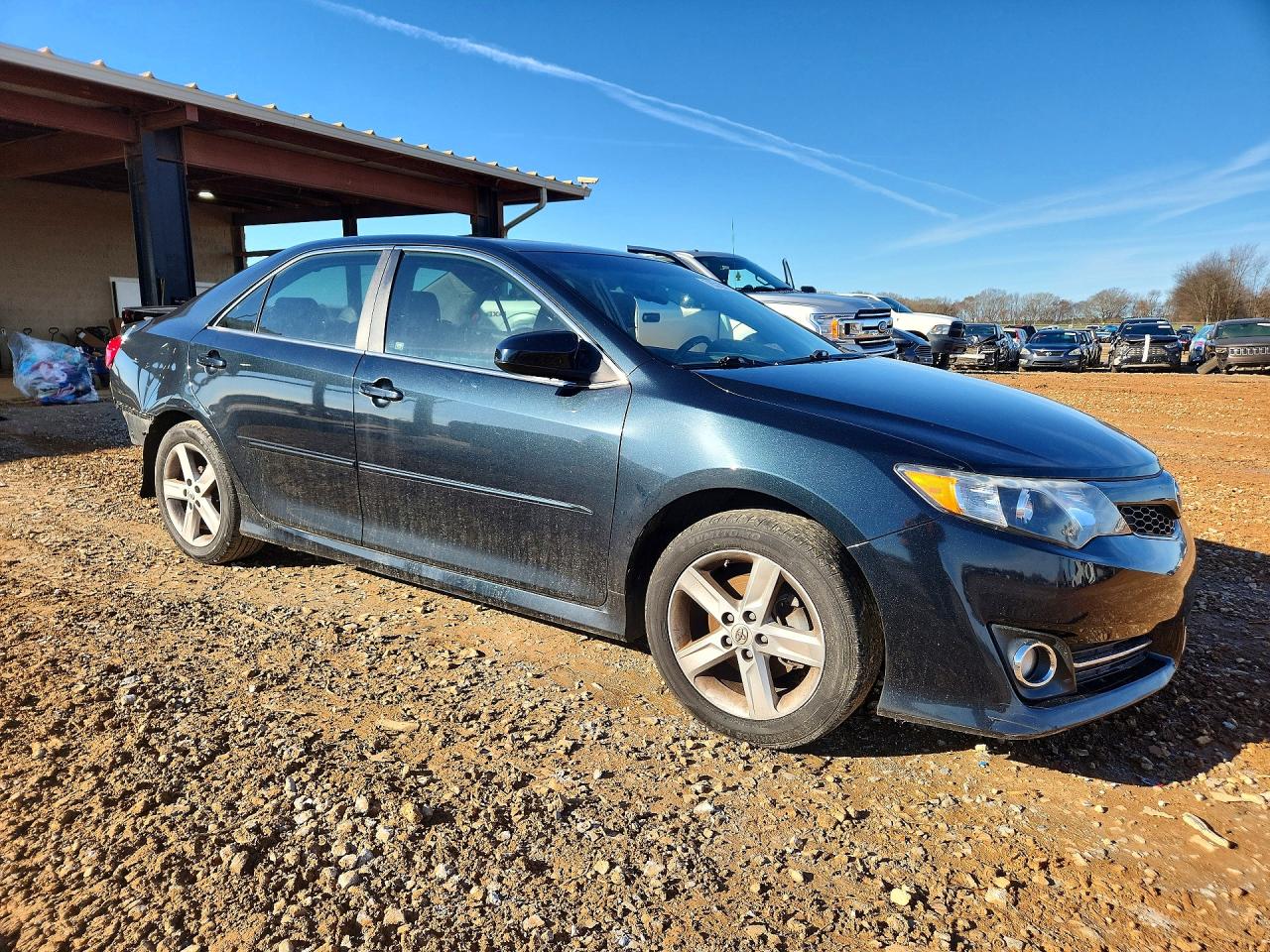 2012 TOYOTA CAMRY SE photo 7