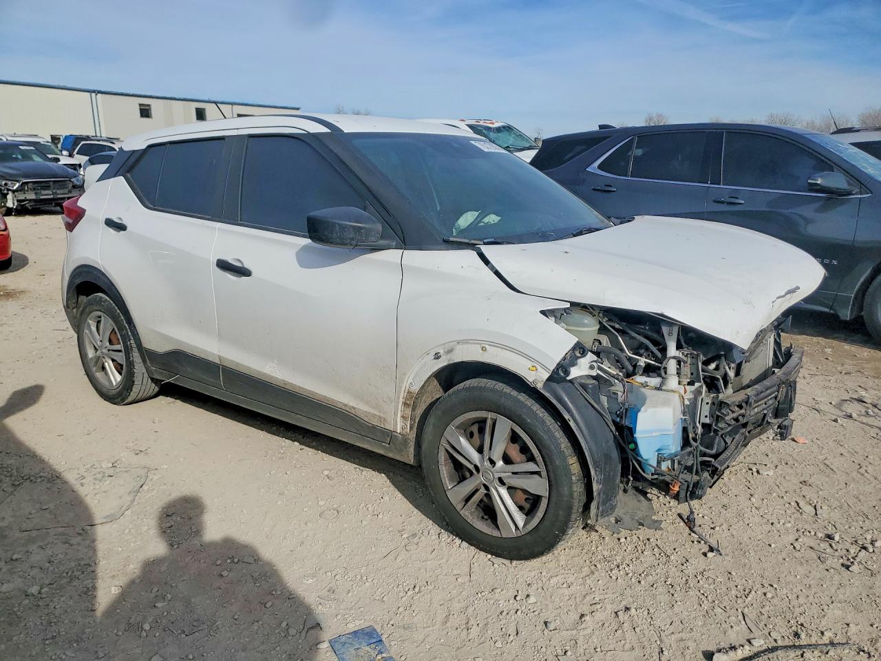 2020 NISSAN KICKS S photo 10