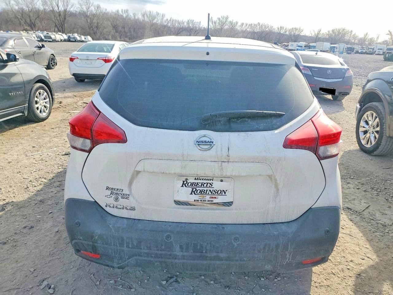 2020 NISSAN KICKS S photo 16