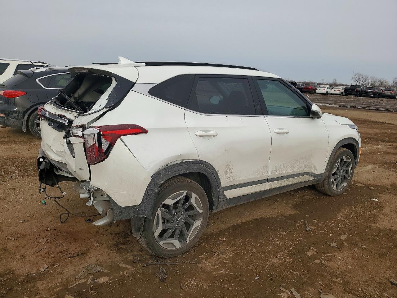 2025 KIA SELTOS SX photo 5