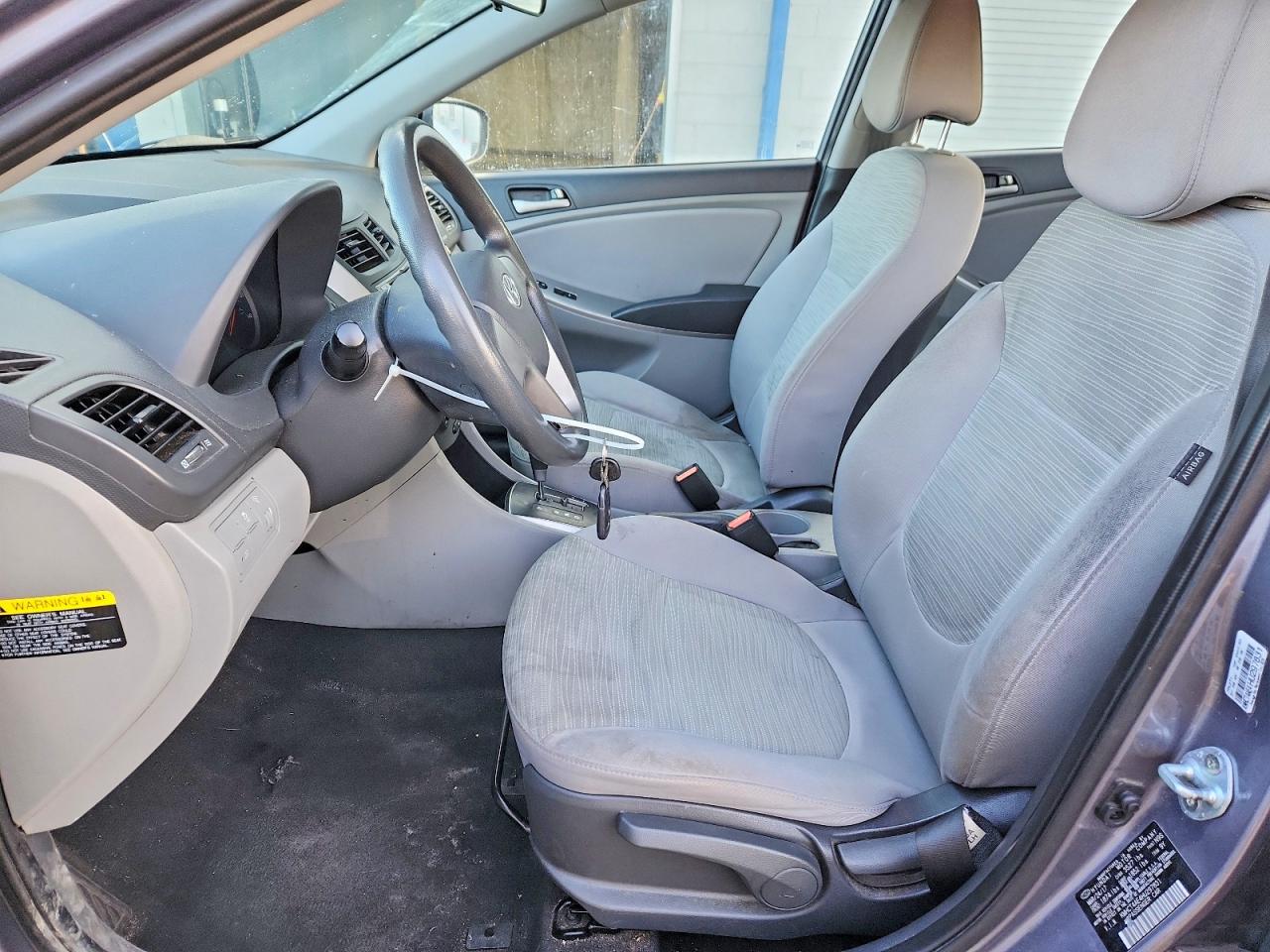 2017 HYUNDAI ACCENT SE photo 19