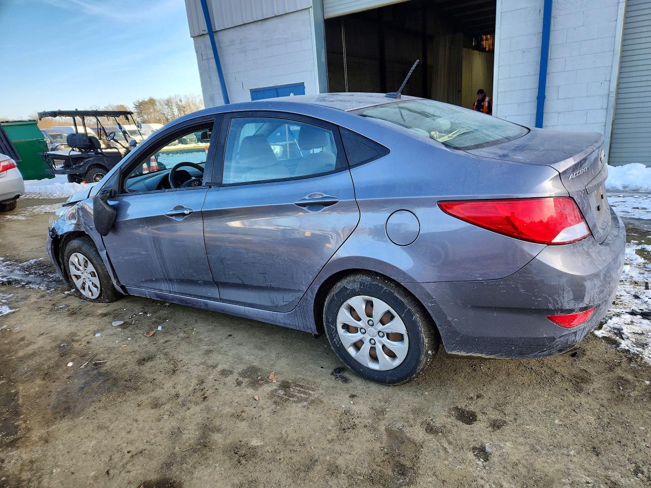 2017 HYUNDAI ACCENT SE photo 4