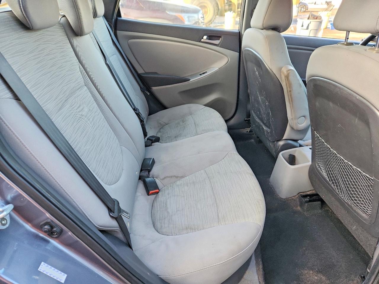 2017 HYUNDAI ACCENT SE photo 28