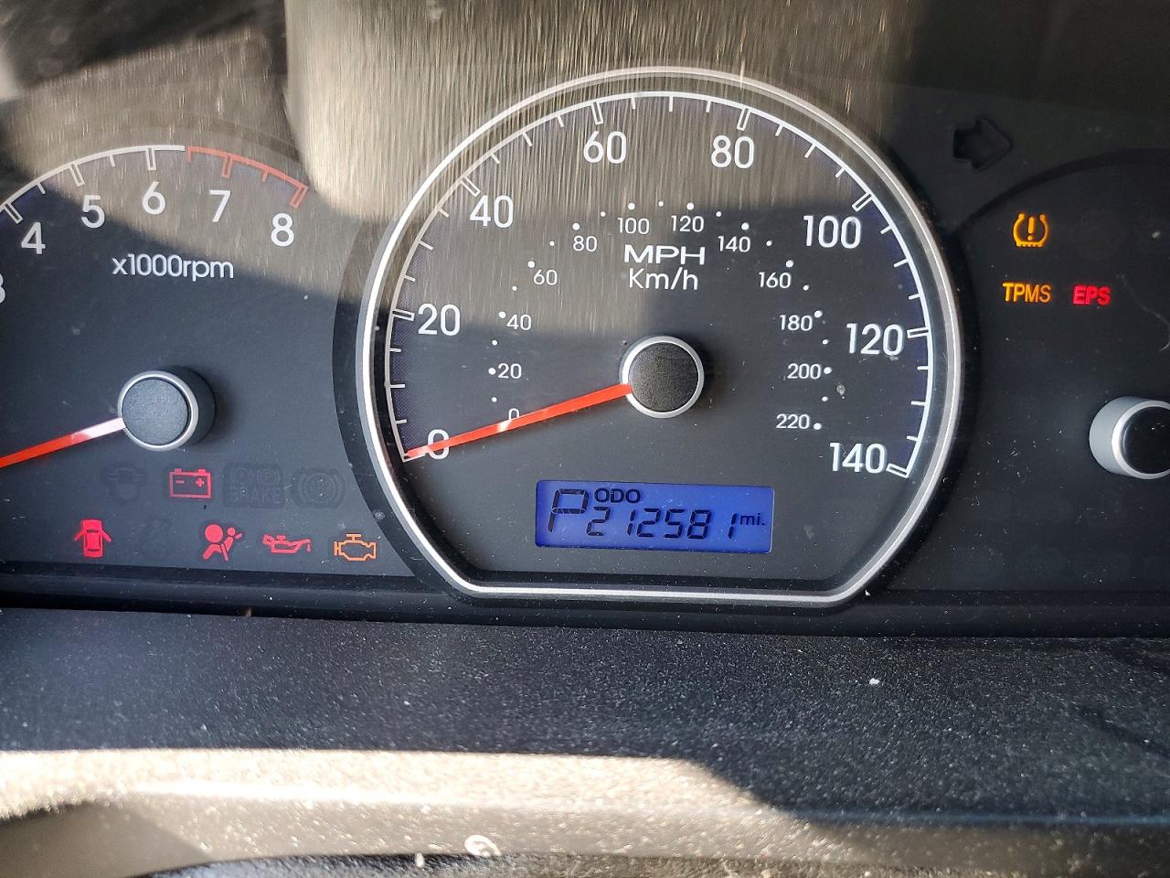 2010 HYUNDAI ELANTRA GLS photo 17