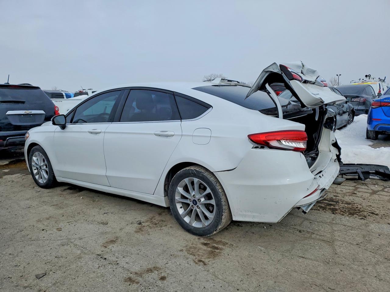 2020 FORD FUSION SE photo 2