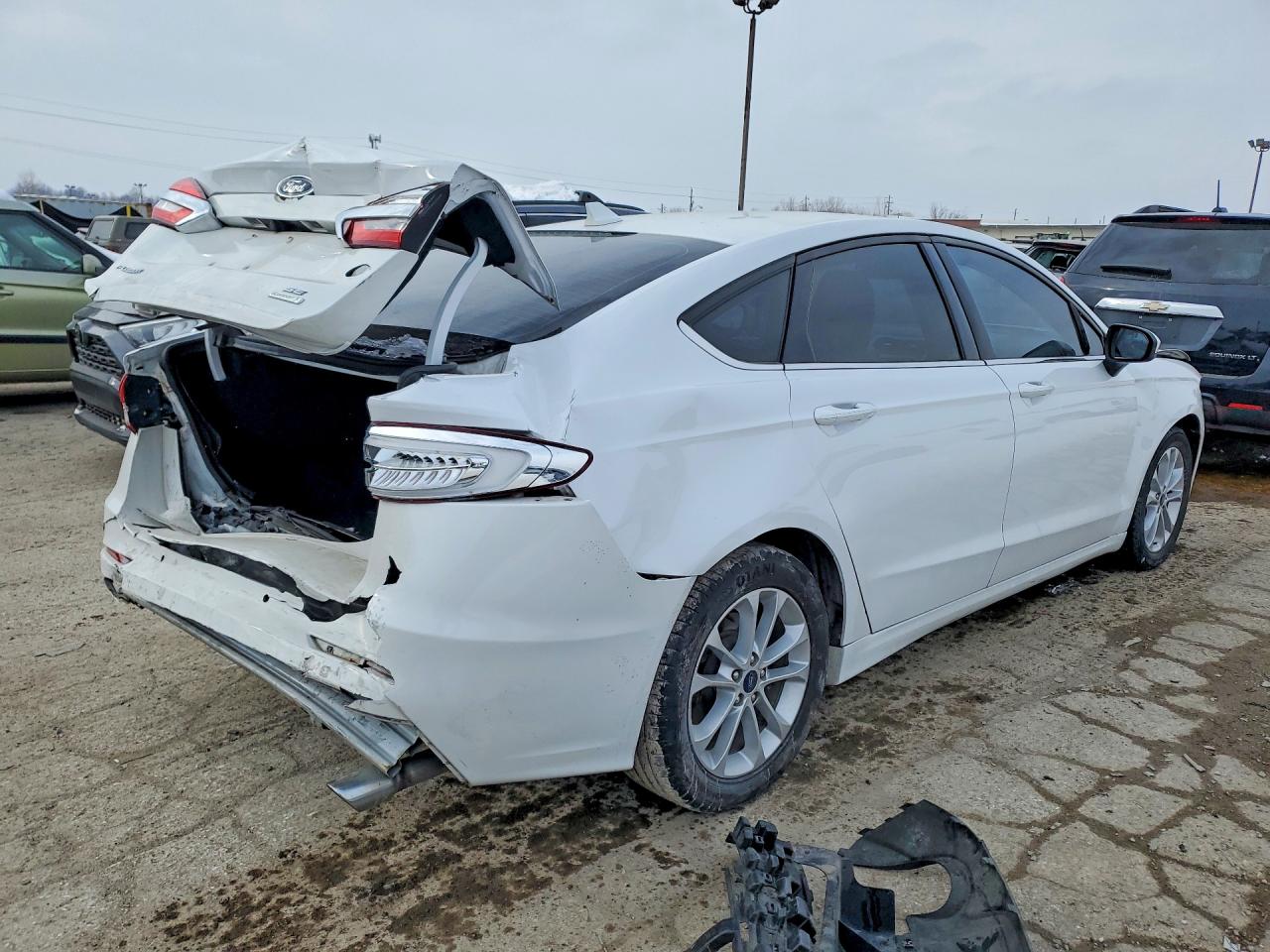 2020 FORD FUSION SE photo 3