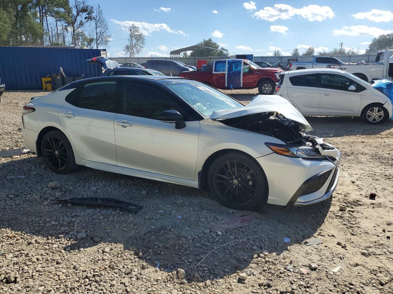 2021 TOYOTA CAMRY XSE V6 photo 7