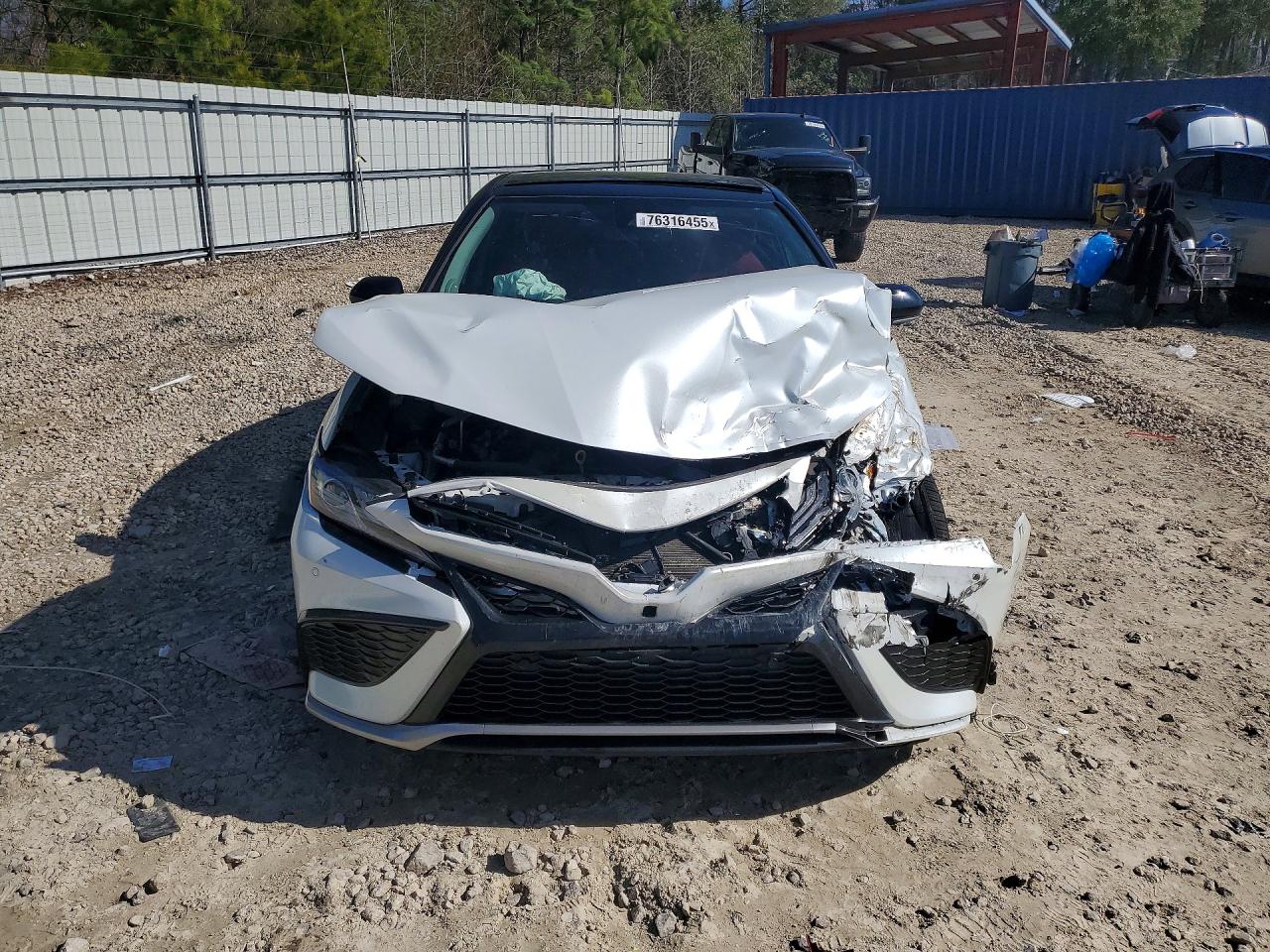 2021 TOYOTA CAMRY XSE V6 photo 9