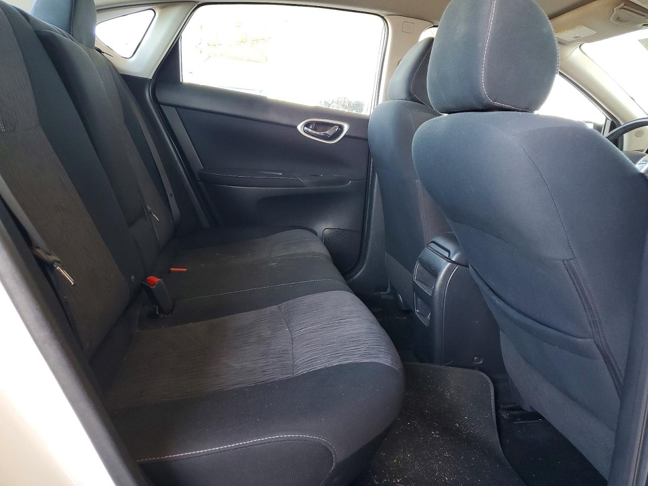 2015 NISSAN SENTRA S photo 19