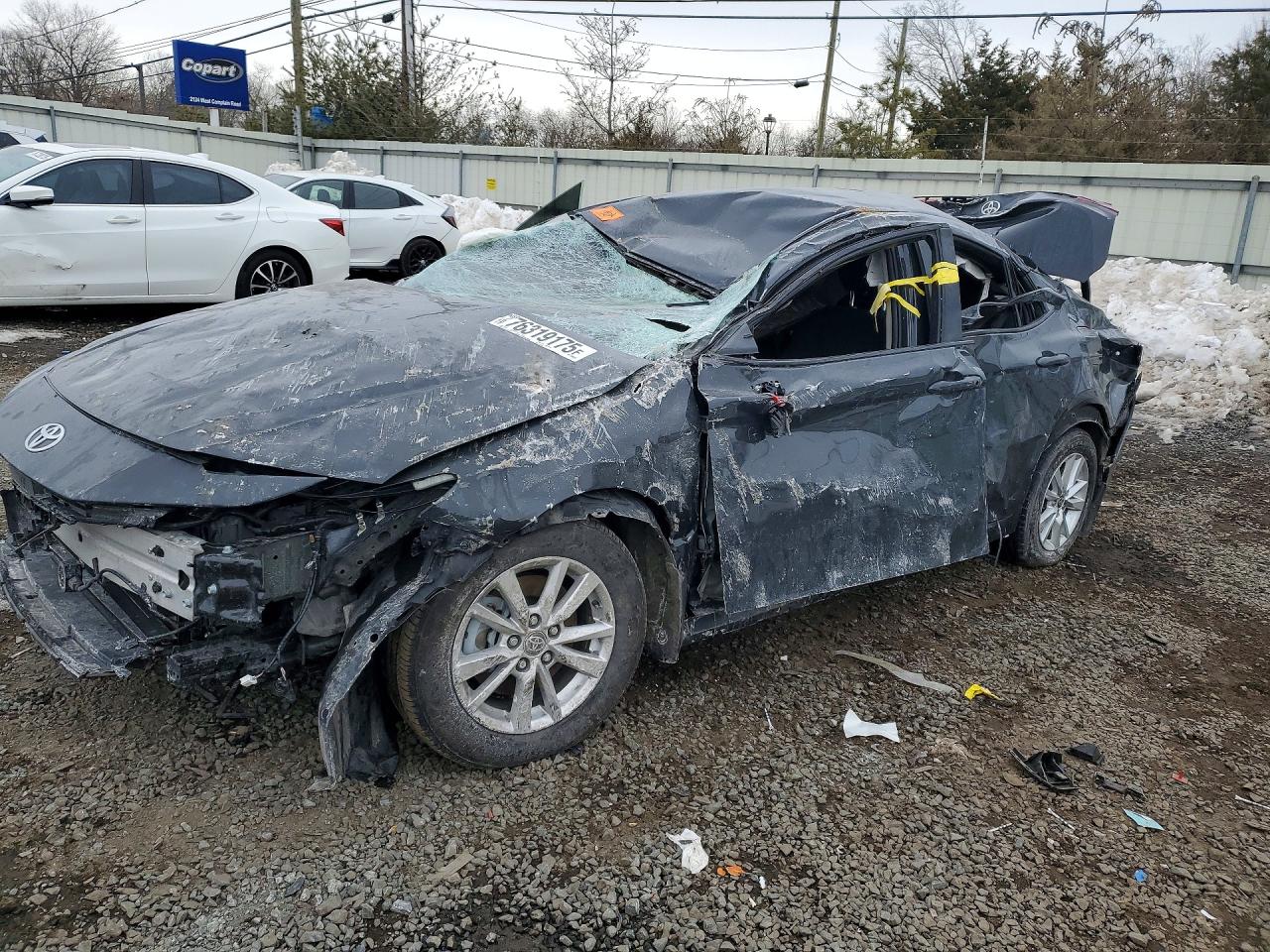 2025 TOYOTA CAMRY