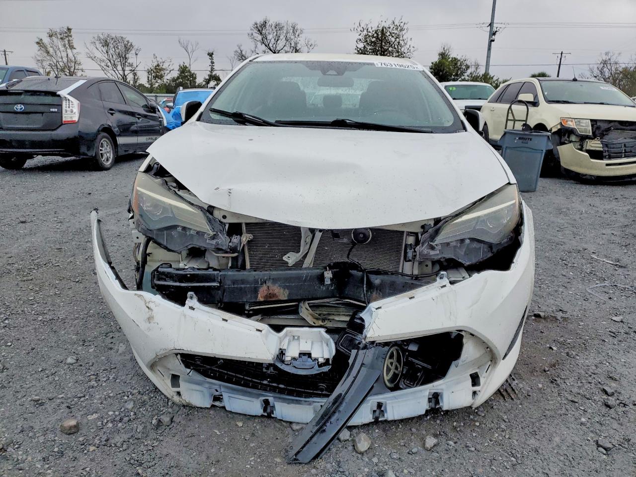 2018 TOYOTA COROLLA photo 5