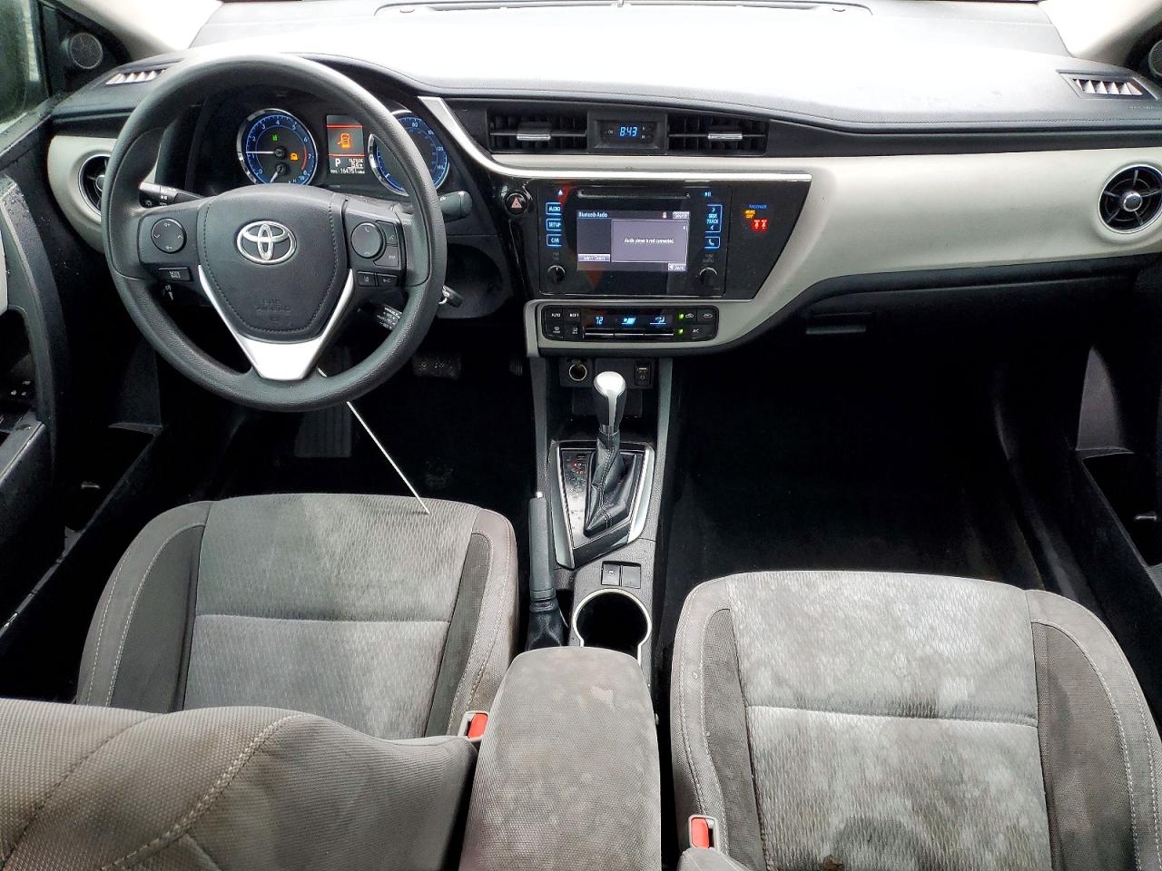 2018 TOYOTA COROLLA photo 8