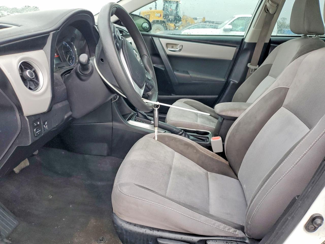 2018 TOYOTA COROLLA photo 7
