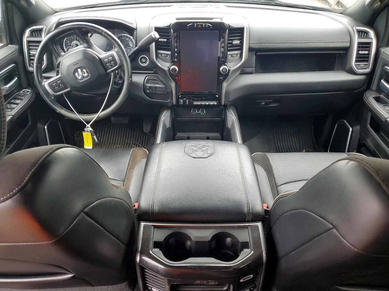 2020 RAM 3500 LARAMIE photo 15
