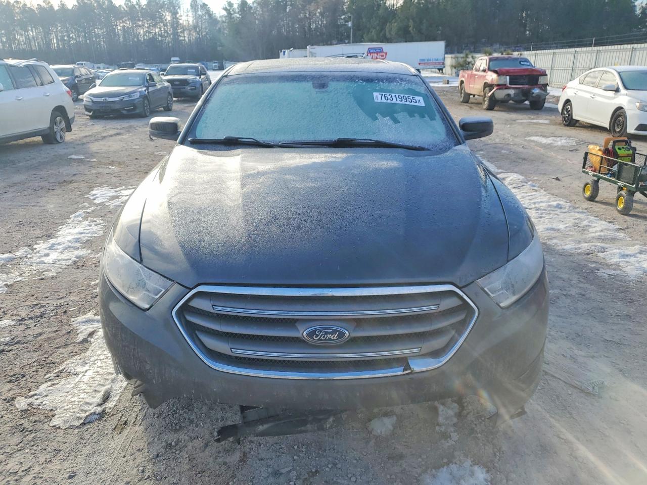2018 FORD TAURUS SE photo 9