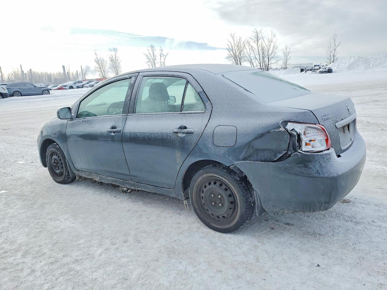 2010 TOYOTA YARIS photo 4
