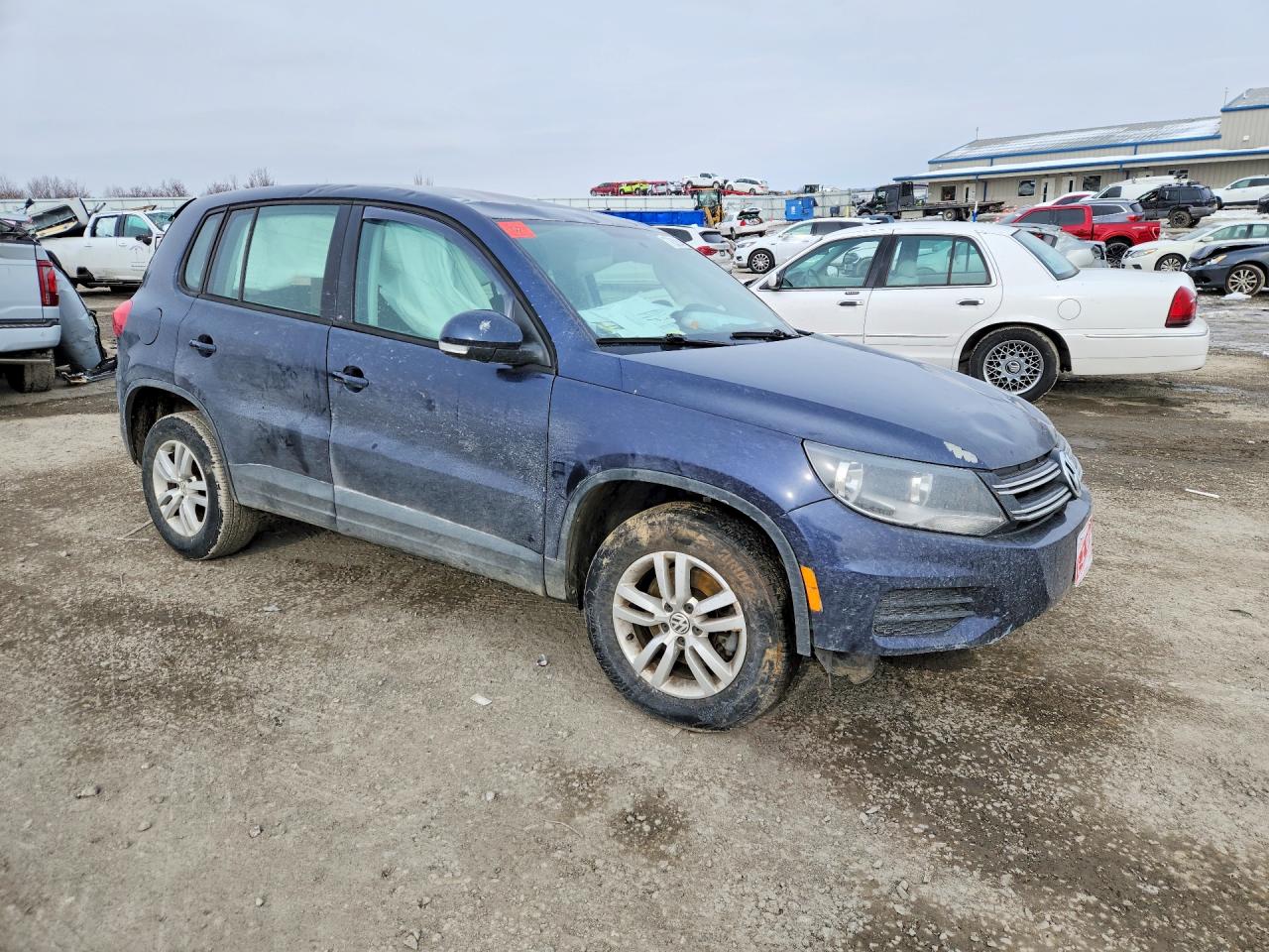 2012 VOLKSWAGEN TIGUAN S photo 7