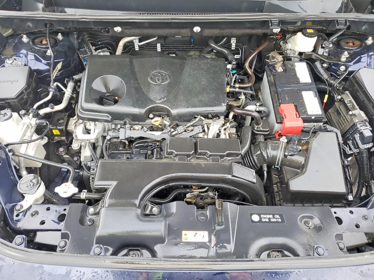 2021 TOYOTA RAV4 XLE photo 23