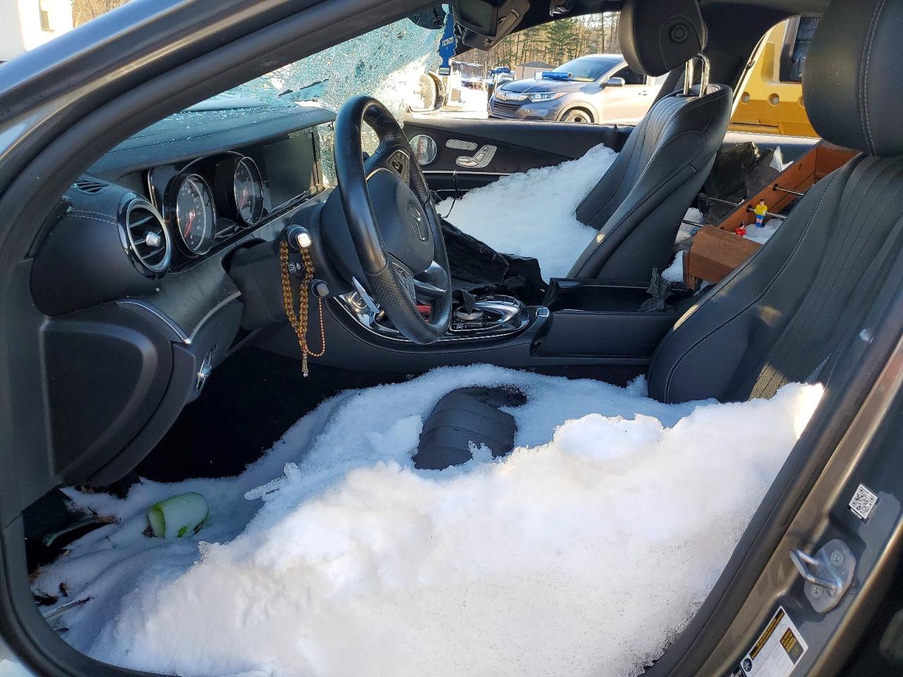 2017 MERCEDES-BENZ E 300 4MATIC photo 13